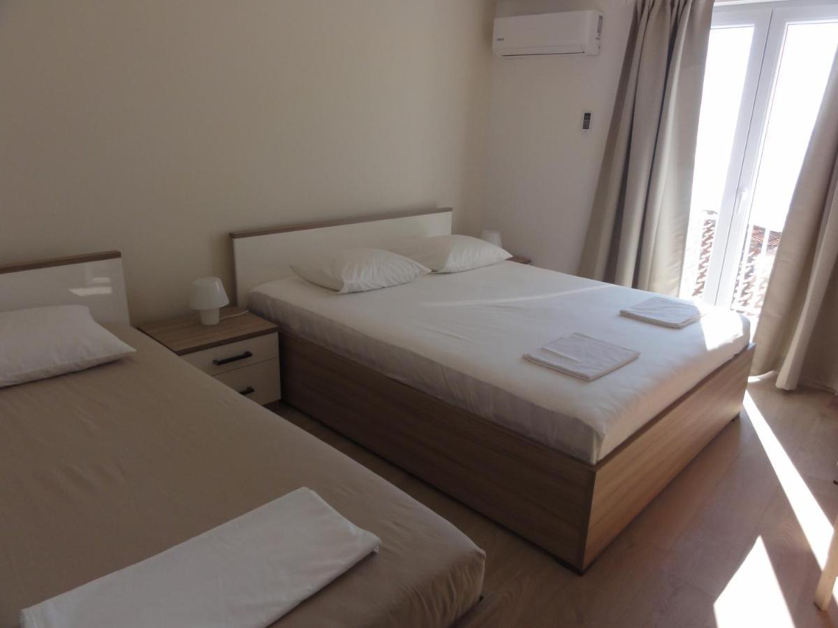 Apartmani Lara 그라다츠 외부 사진