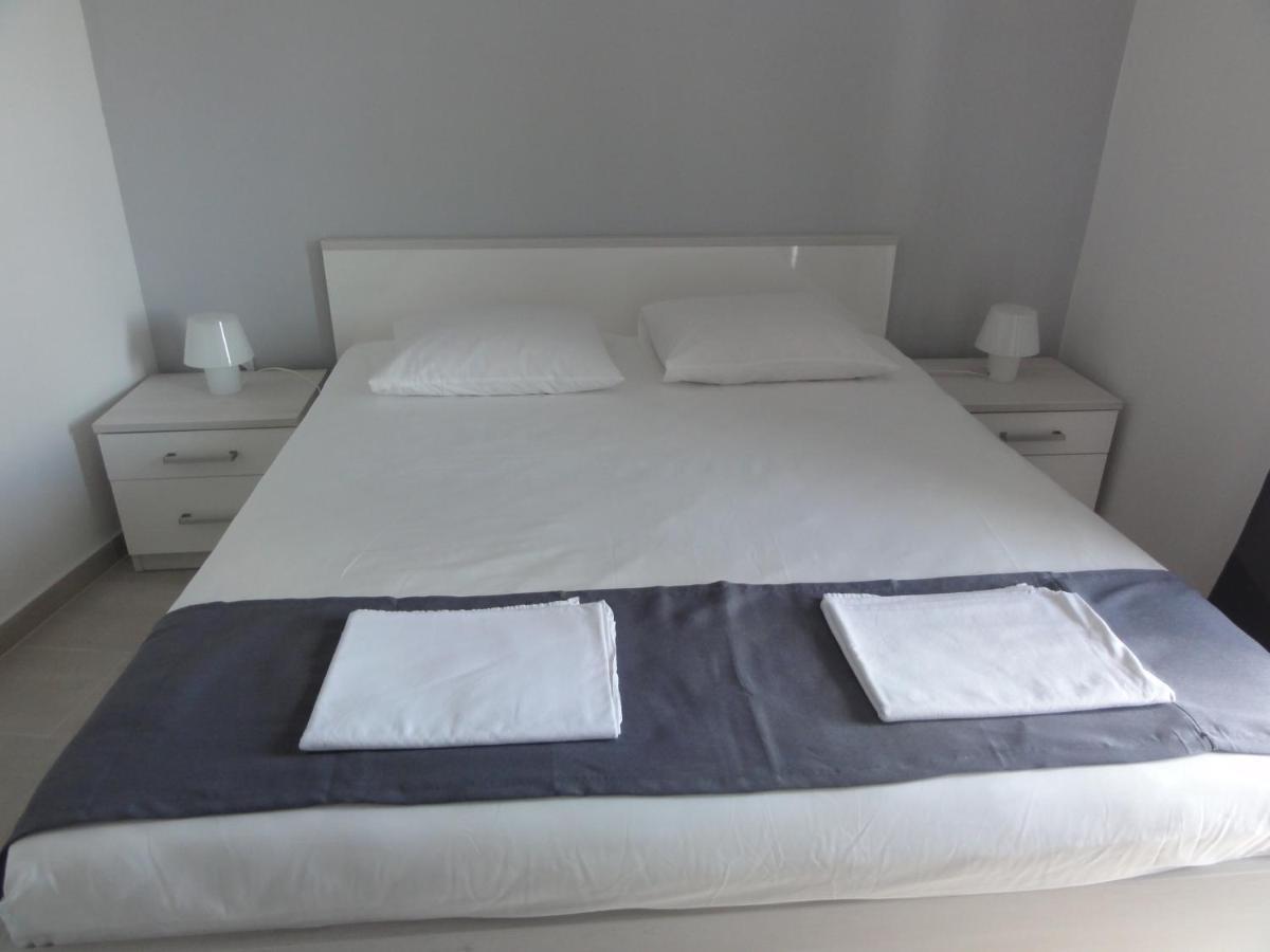 Apartmani Lara 그라다츠 외부 사진