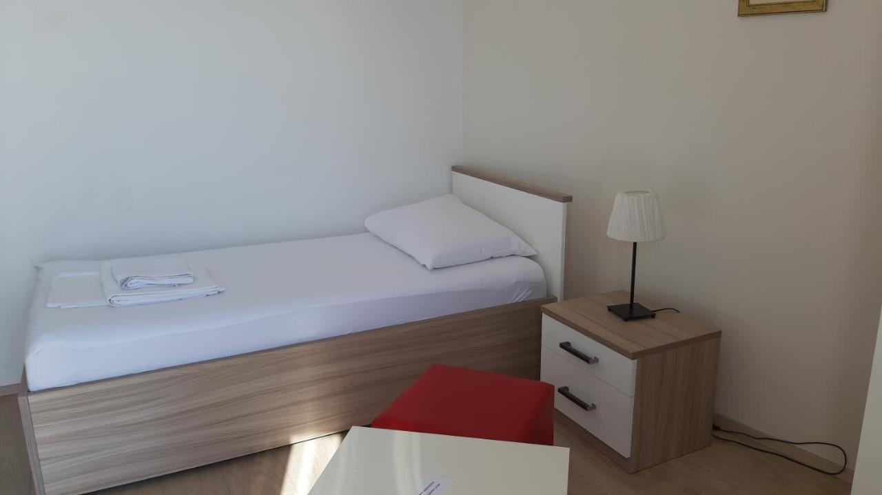 Apartmani Lara 그라다츠 외부 사진