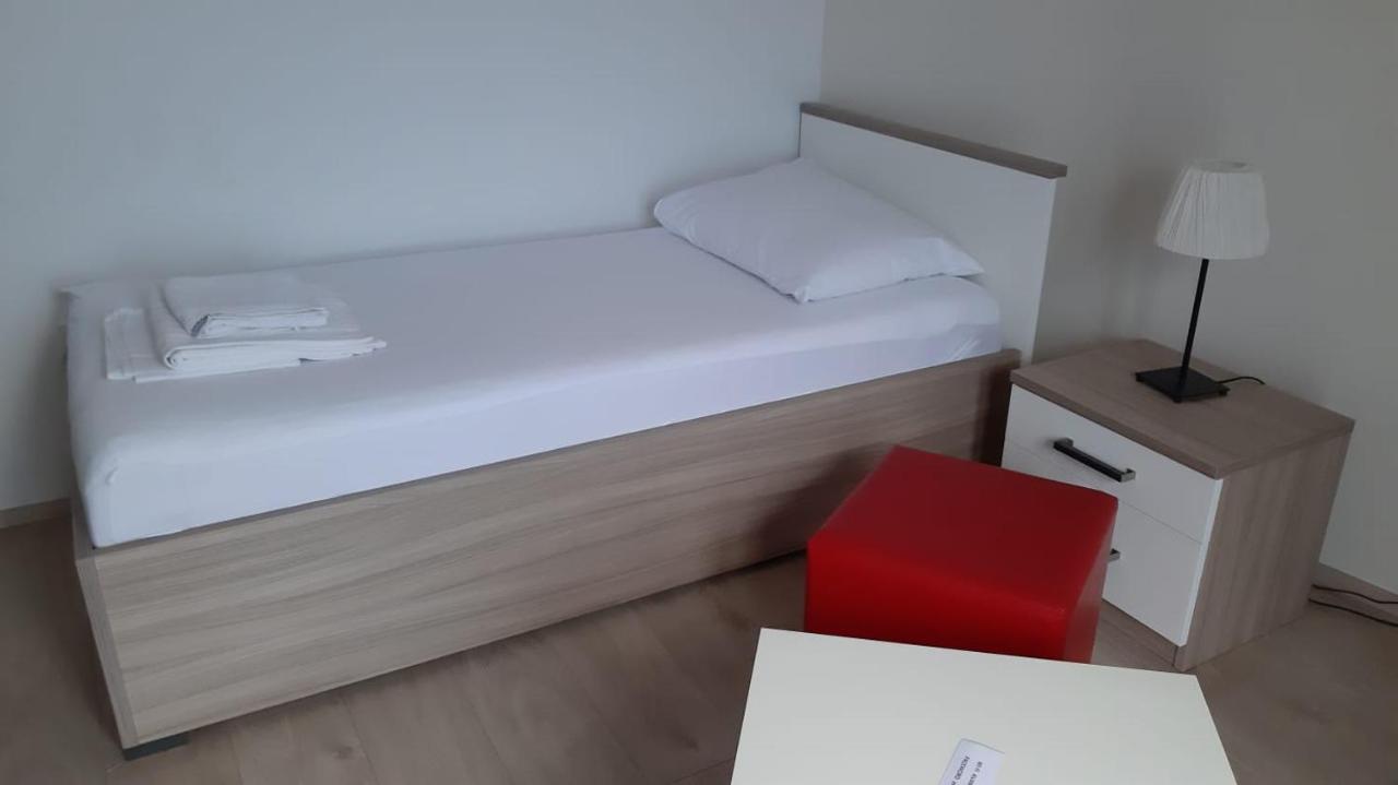 Apartmani Lara 그라다츠 외부 사진